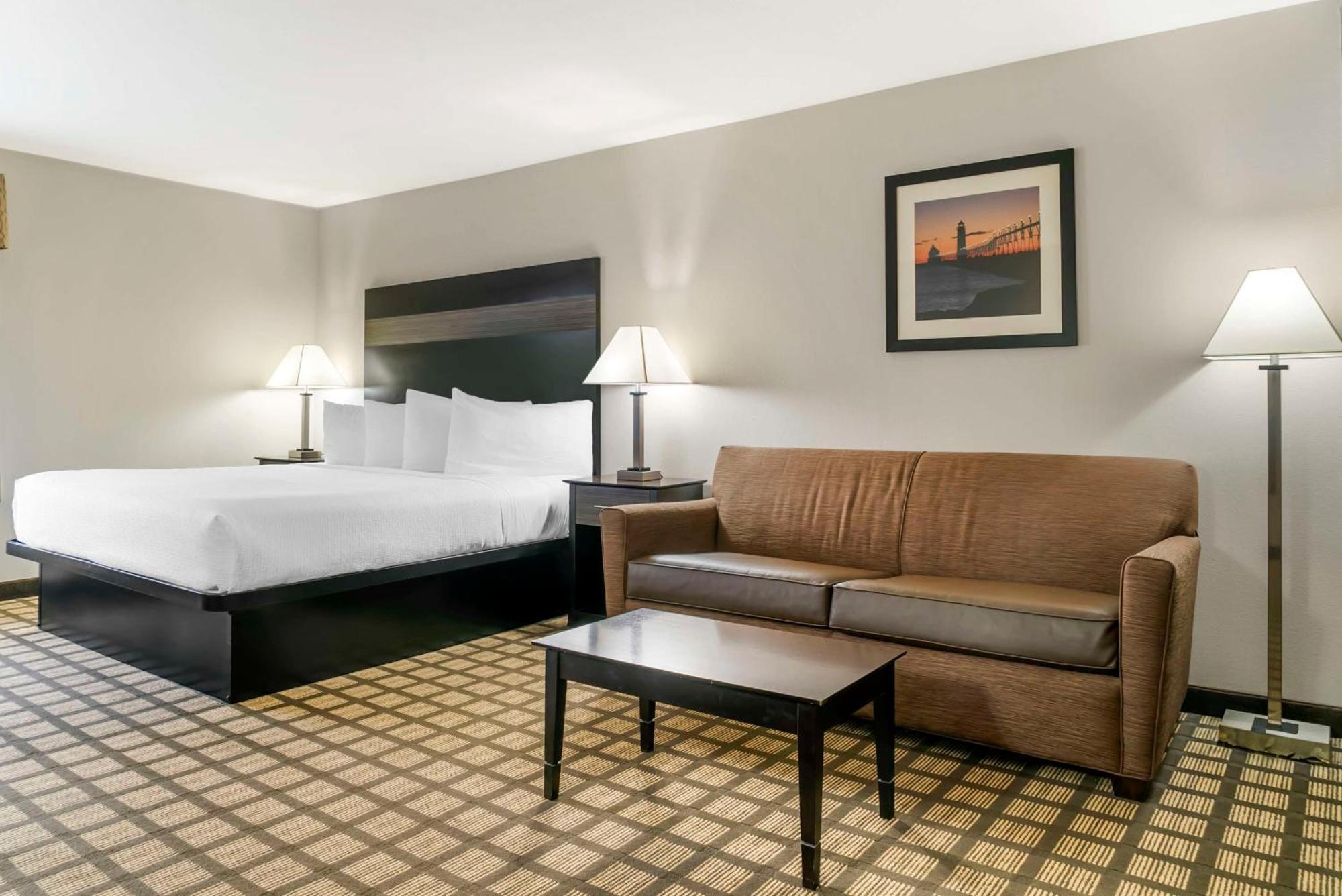 Best Western Beacon Inn Grand Haven Exterior foto