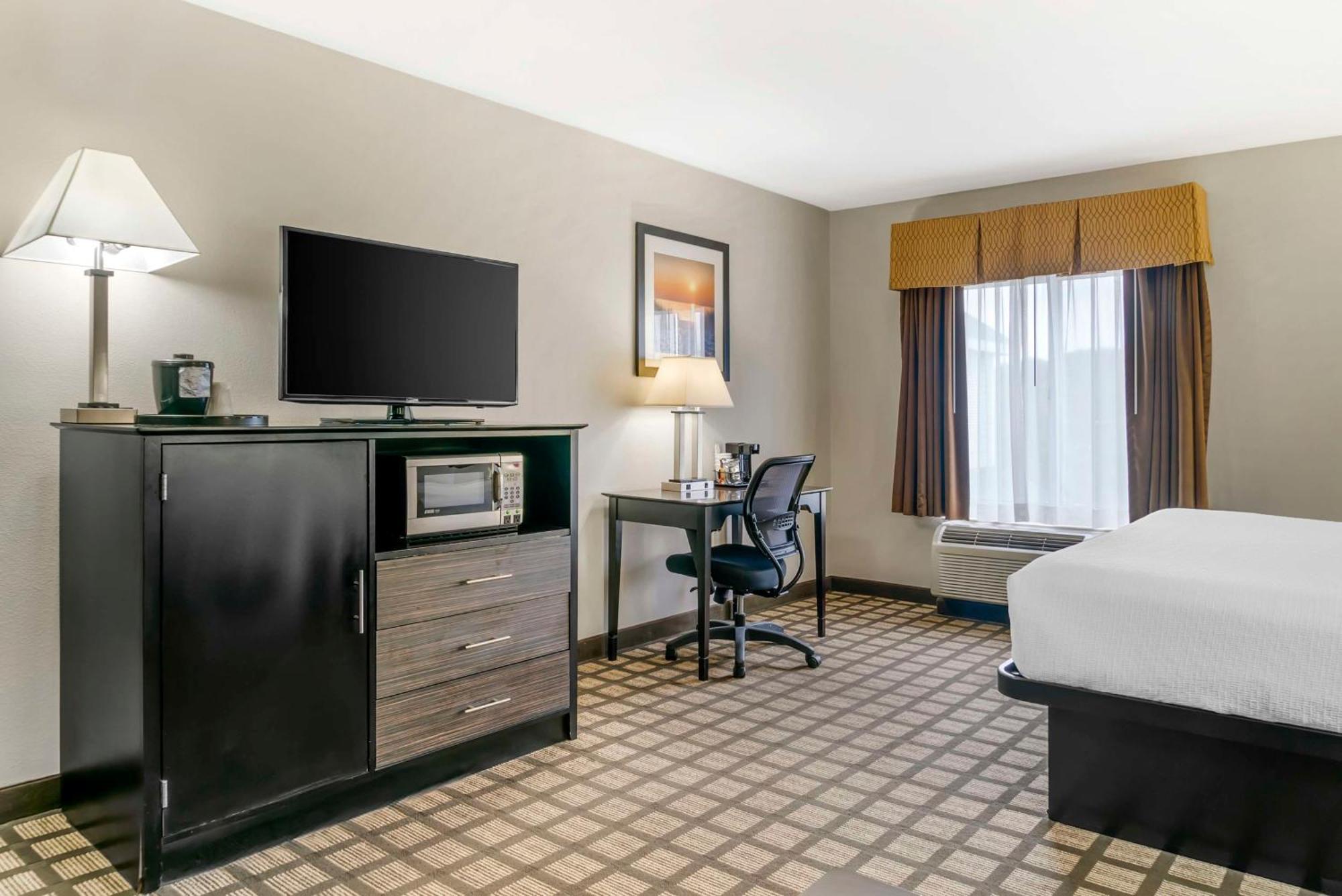 Best Western Beacon Inn Grand Haven Exterior foto